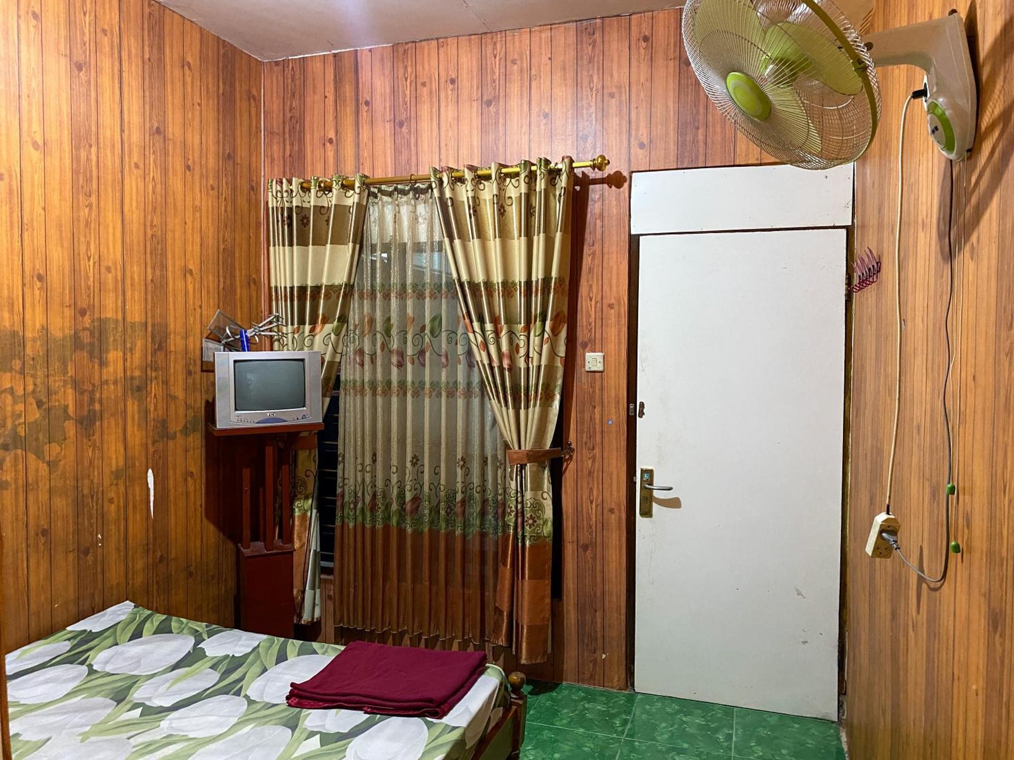 Parikesit Guest House Yogyakarta Exteriör bild
